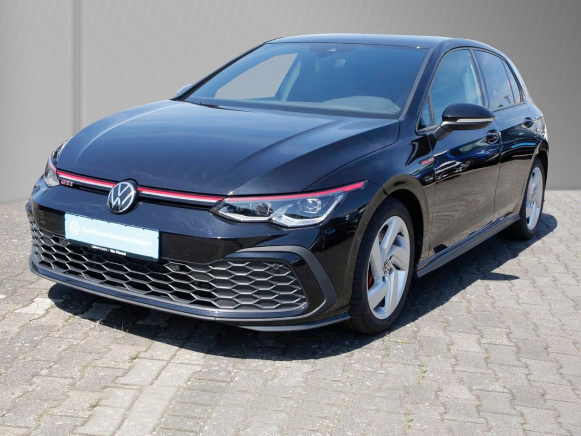 Volkswagen Golf 2022 — Golf VIII GTI 2.0 TSI DSG 17"AHK Navi+VC ACC LE...