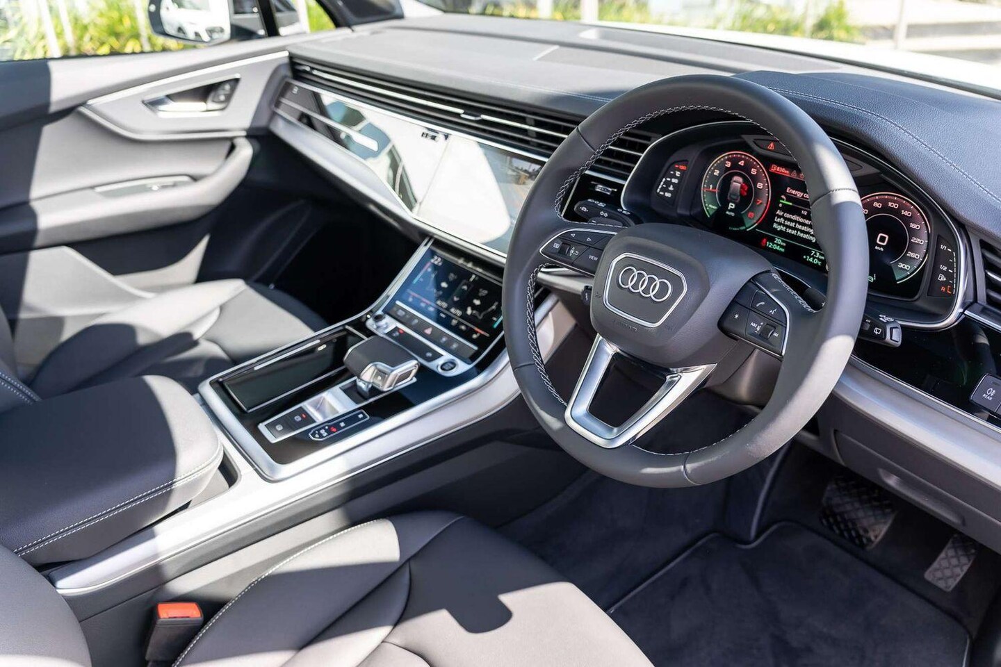 Image about Audi Q7 SUV TFSI quattro tiptronic