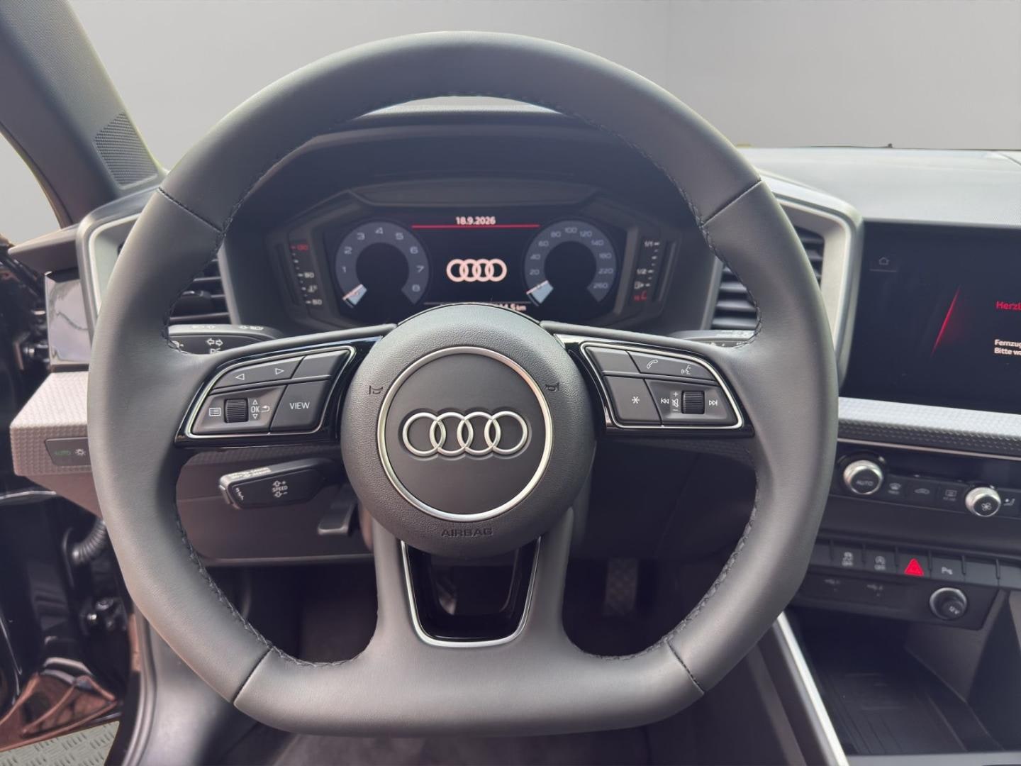 Bild über Audi A1 Sportback advanced 30 TFSI Schaltgetriebe - für weitere Informationen kontaktieren Sie den Audi Partner