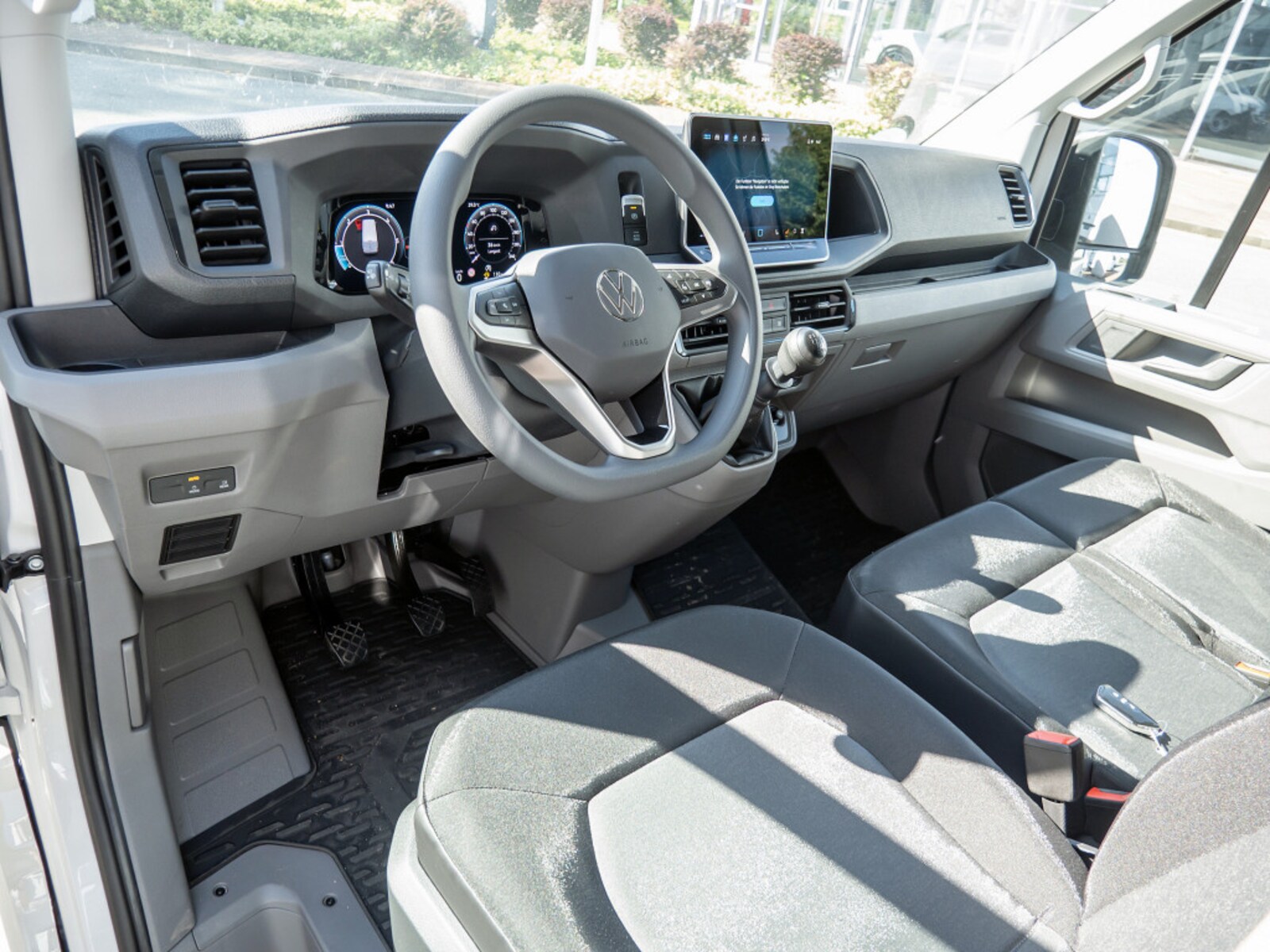 Volkswagen Crafter Kasten langer Radstand – Bild 8