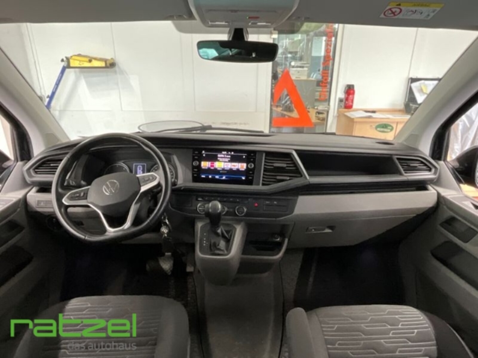 Volkswagen T6.1 Caravelle langer Radstand – Bild 13