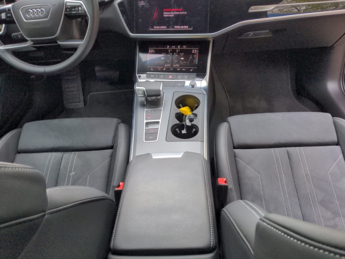 Bild über Audi A6 Avant S line 40 TDI quattro S tronic - für weitere Informationen kontaktieren Sie den Audi Partner