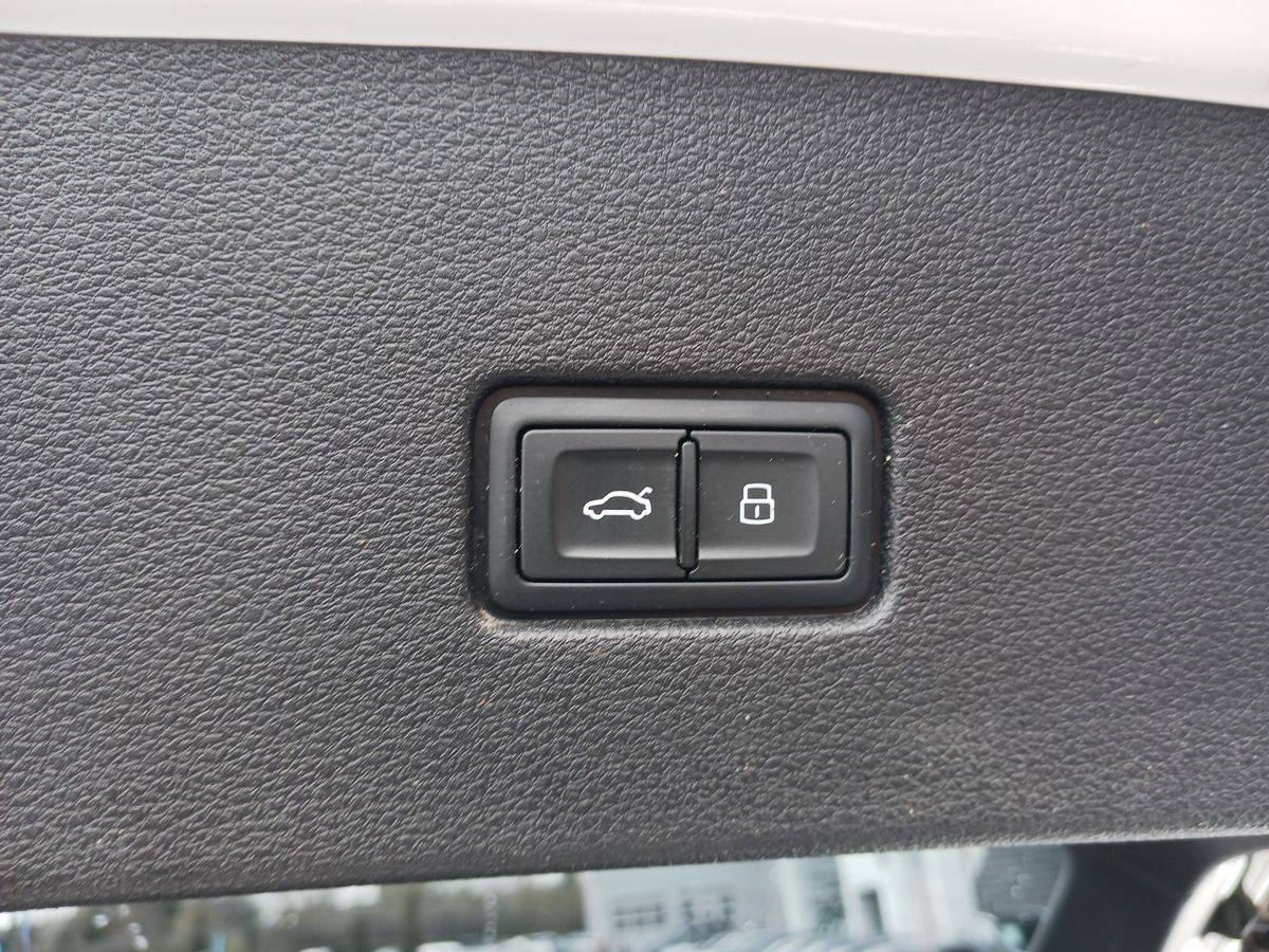 Image about Audi Q8 TFSI e Advanced 55 TFSI e quattro 280 kW (381 ch) tiptronic