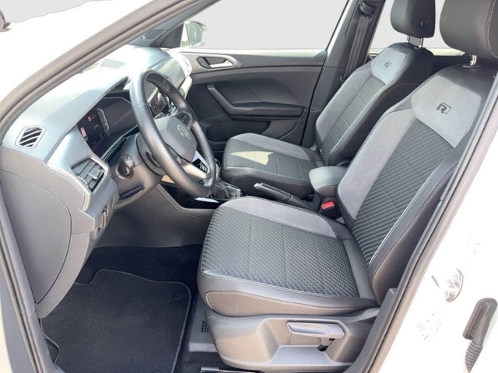 Volkswagen T-Cross – Bild 8