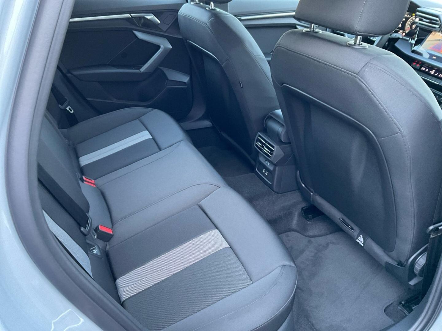 Bild über Audi A3 Sportback TDI S tronic - für weitere Informationen kontaktieren Sie den Audi Partner