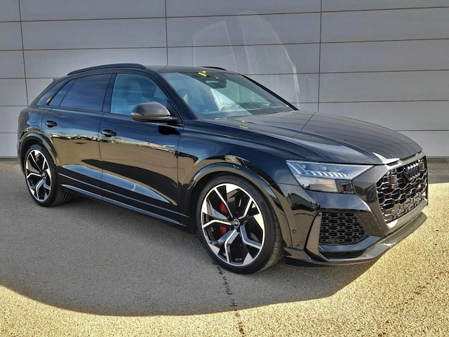 2023 Audi RS Q8
