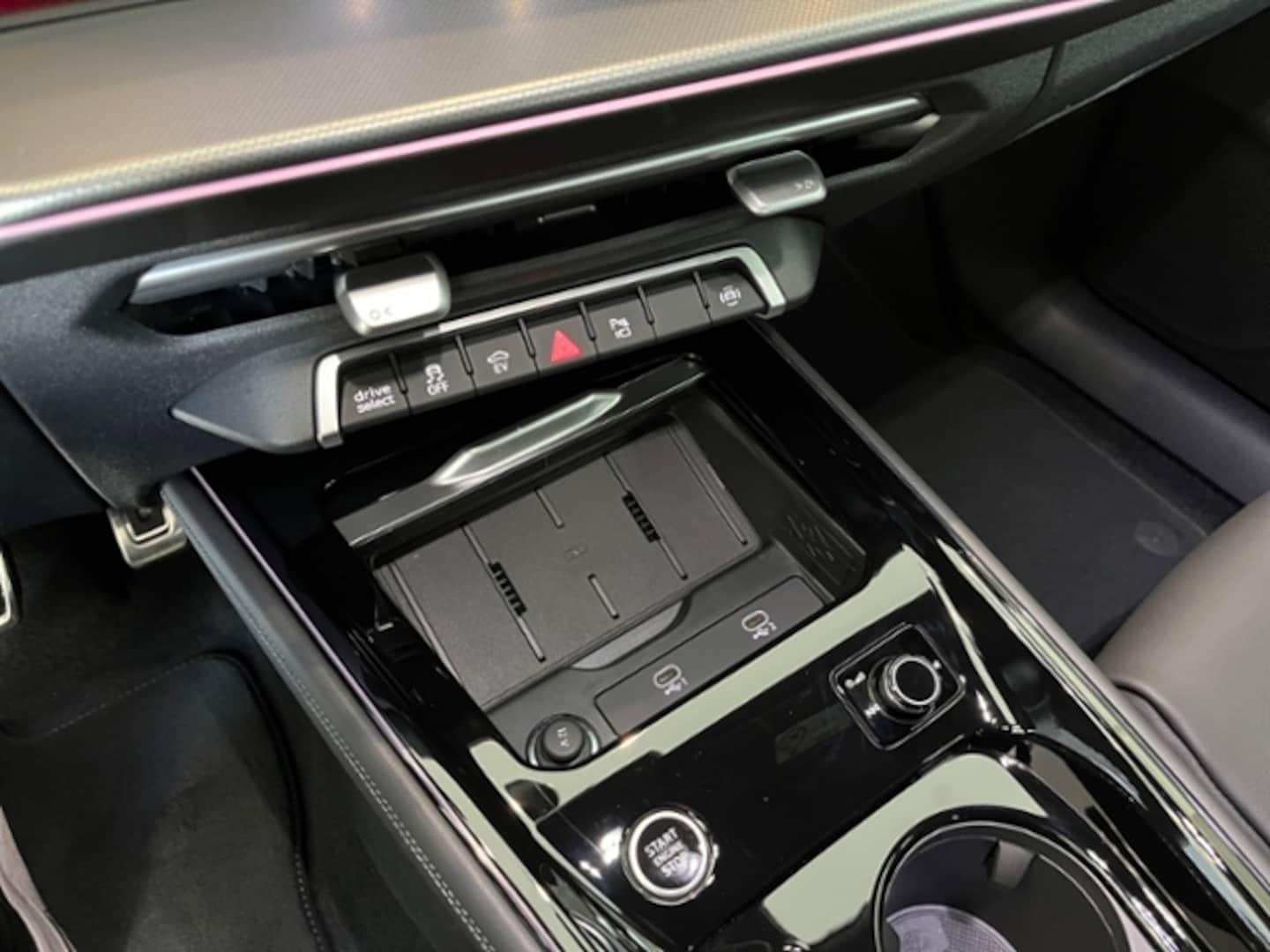 Bild über Audi Q3 SUV e-hybrid e-hybrid 200 kW S tronic - für weitere Informationen kontaktieren Sie den Audi Partner