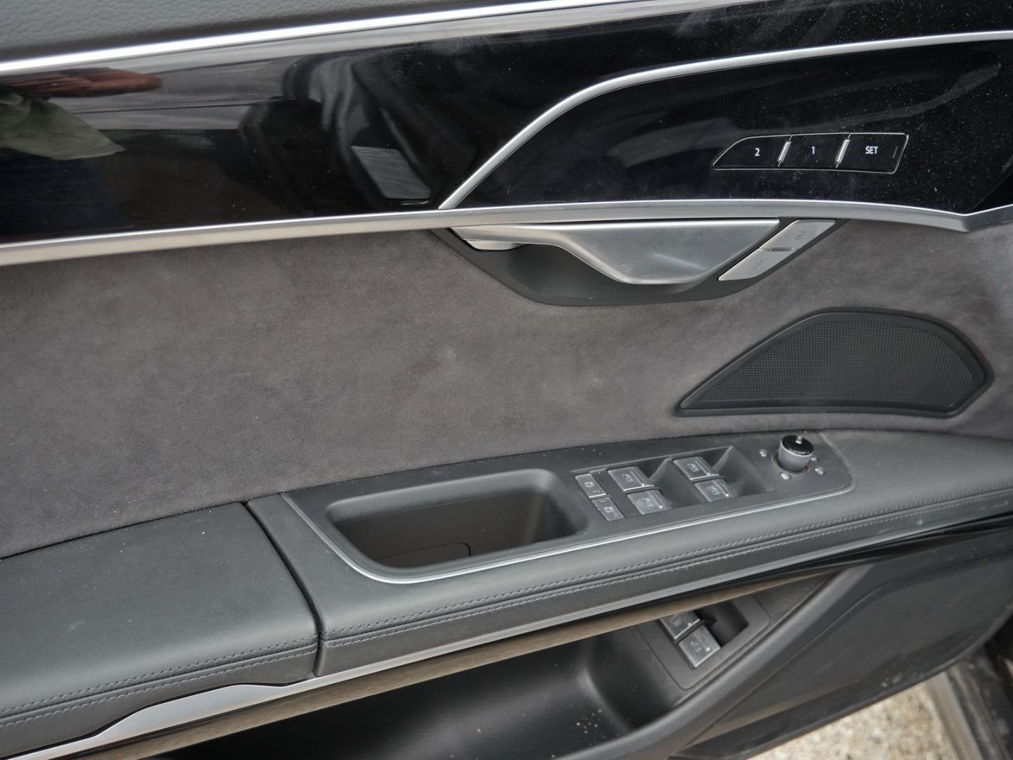 Bild über Audi A8 TFSI e 60 TFSI e quattro tiptronic - für weitere Informationen kontaktieren Sie den Audi Partner