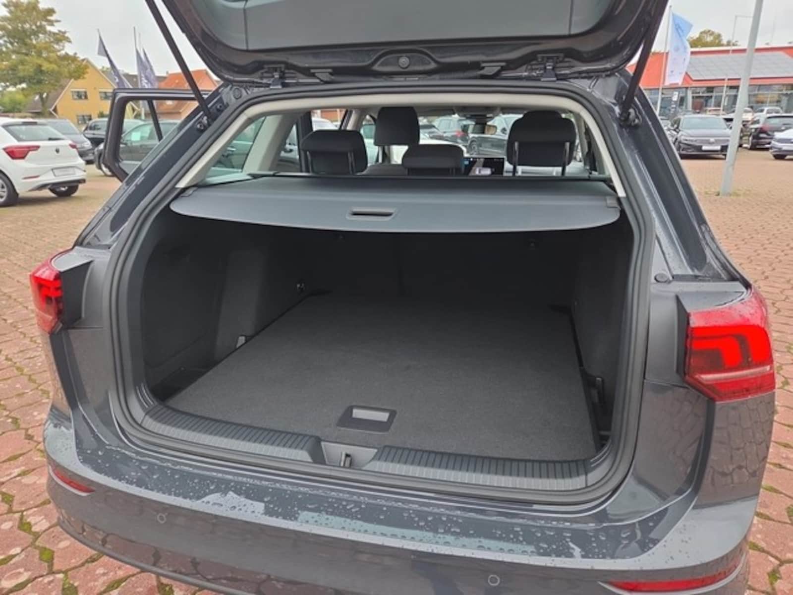 Volkswagen Golf Variant – Bild 12