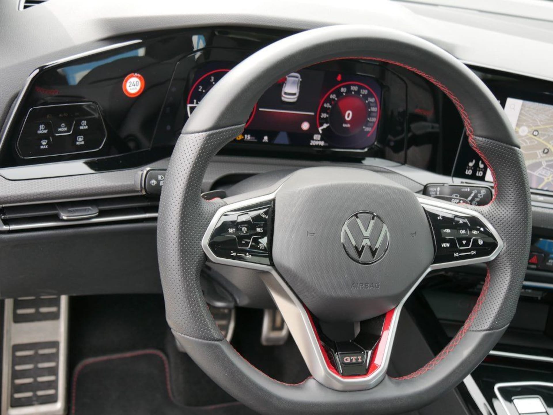 Volkswagen Golf GTI