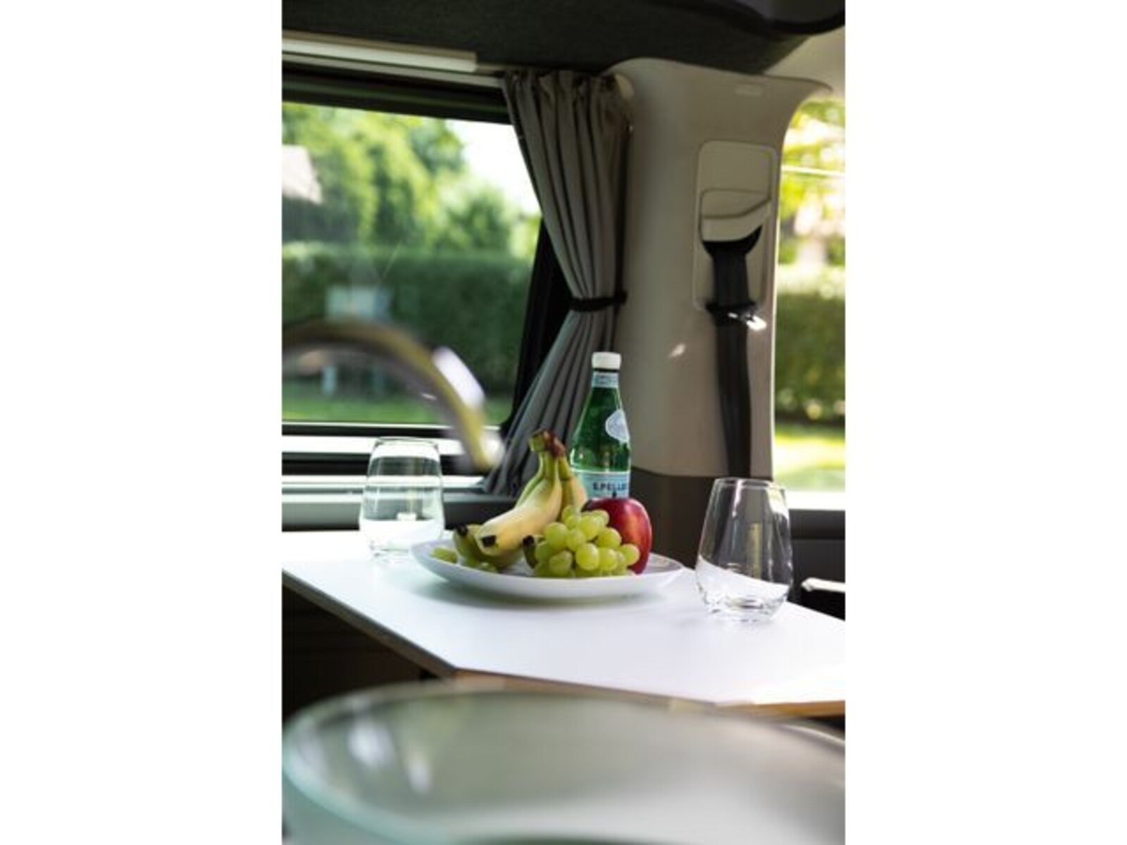 Volkswagen T6.1 Transporter Kombi langer Radstand – Bild 8
