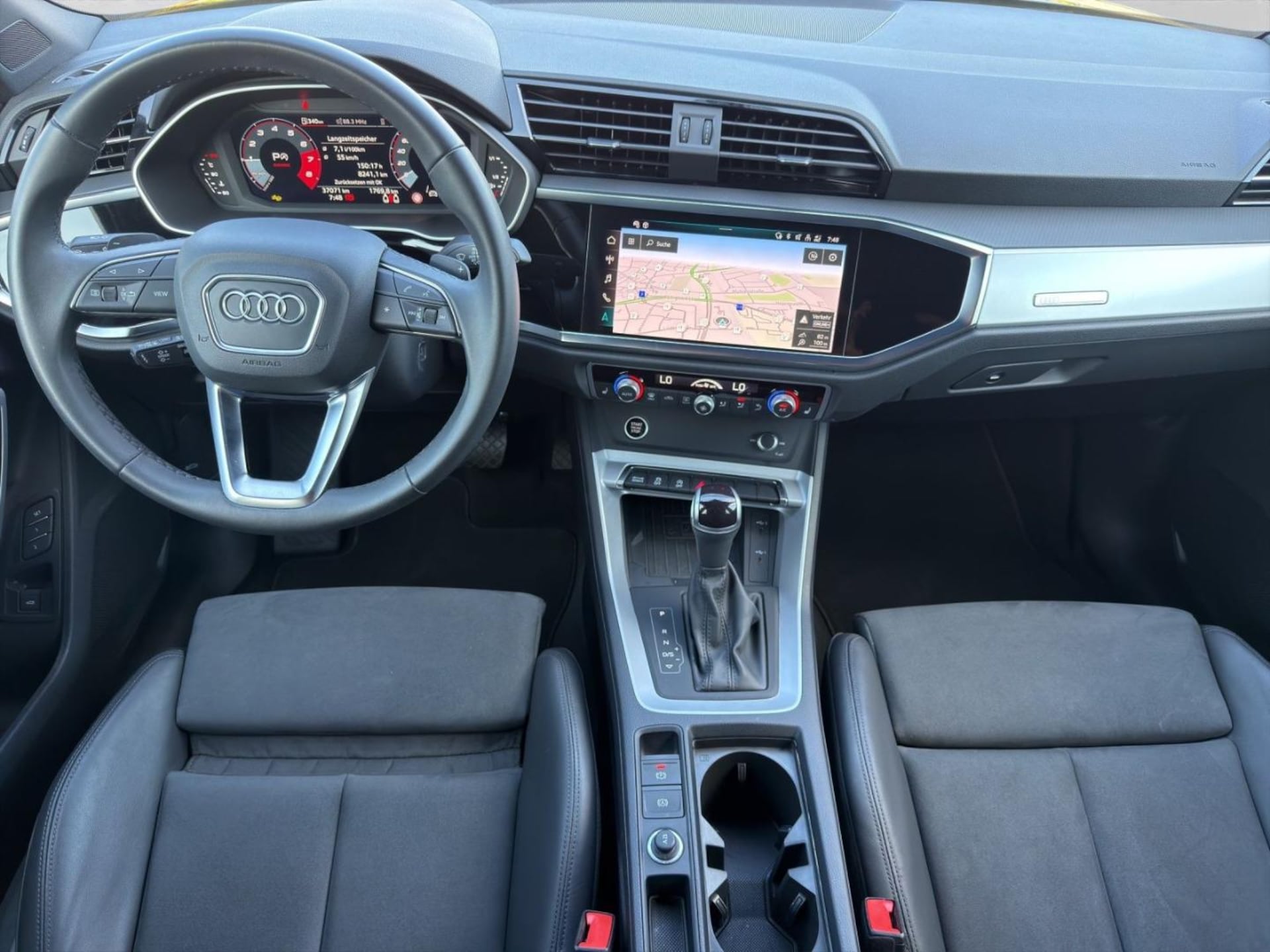 Audi Q3 Sportback S line