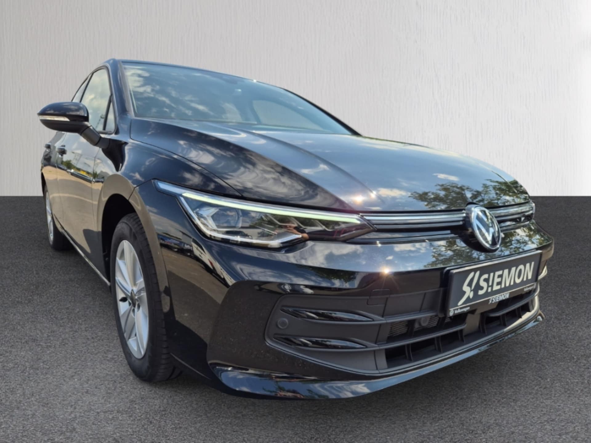 Volkswagen Golf Life