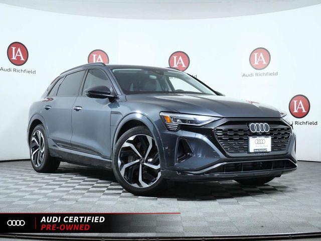 Photo of 2024 Audi Q8 e-tron