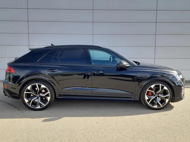 2023 Audi RS Q8