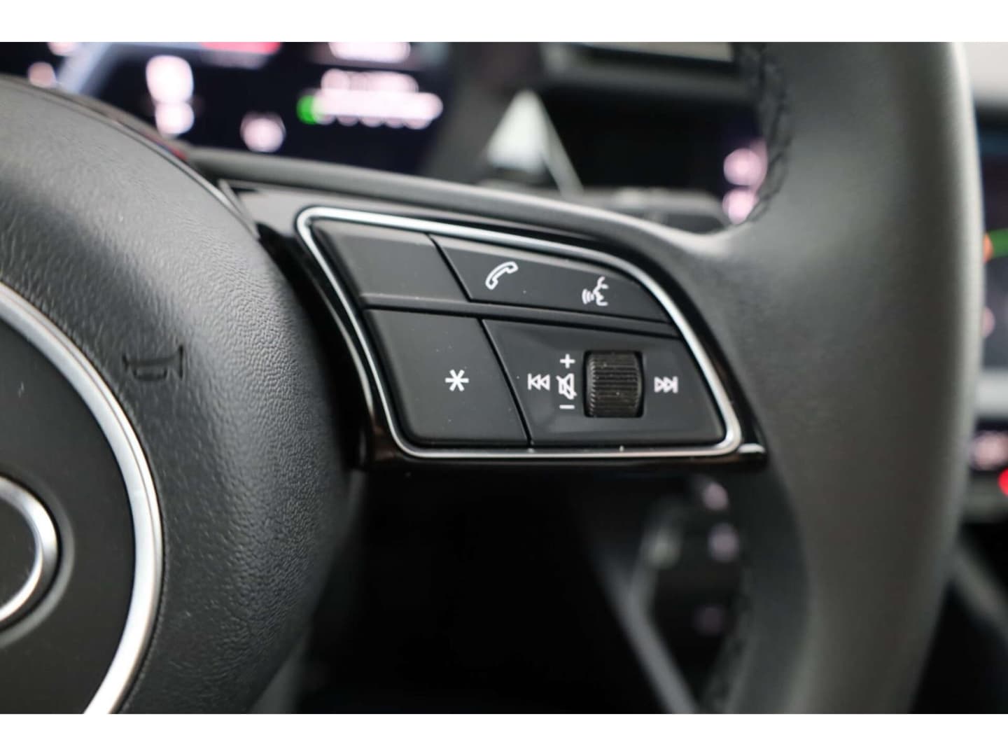 Bild über Audi A3 Limousine advanced 35 TDI S tronic - für weitere Informationen kontaktieren Sie den Audi Partner