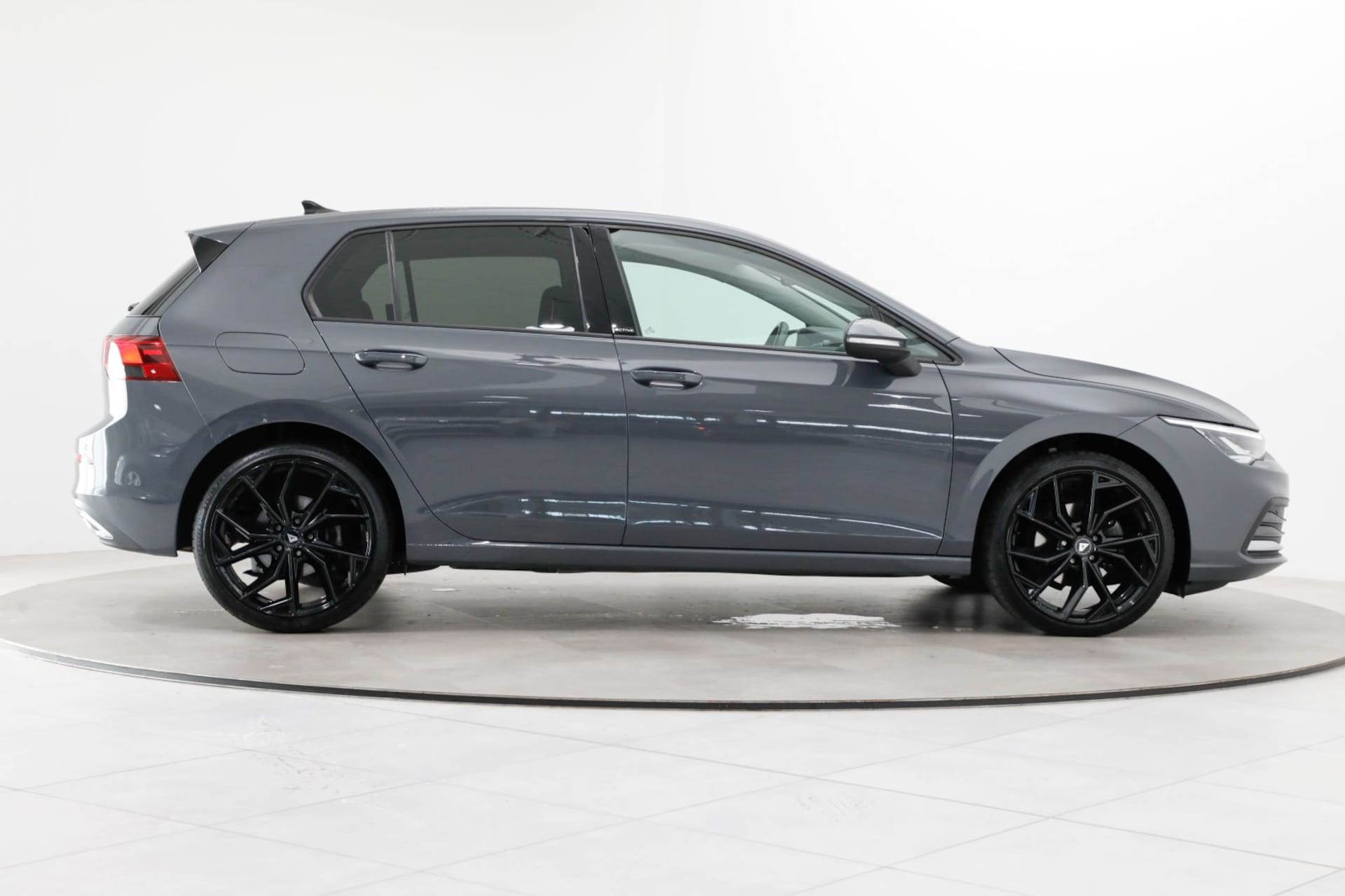 Volkswagen Golf Active