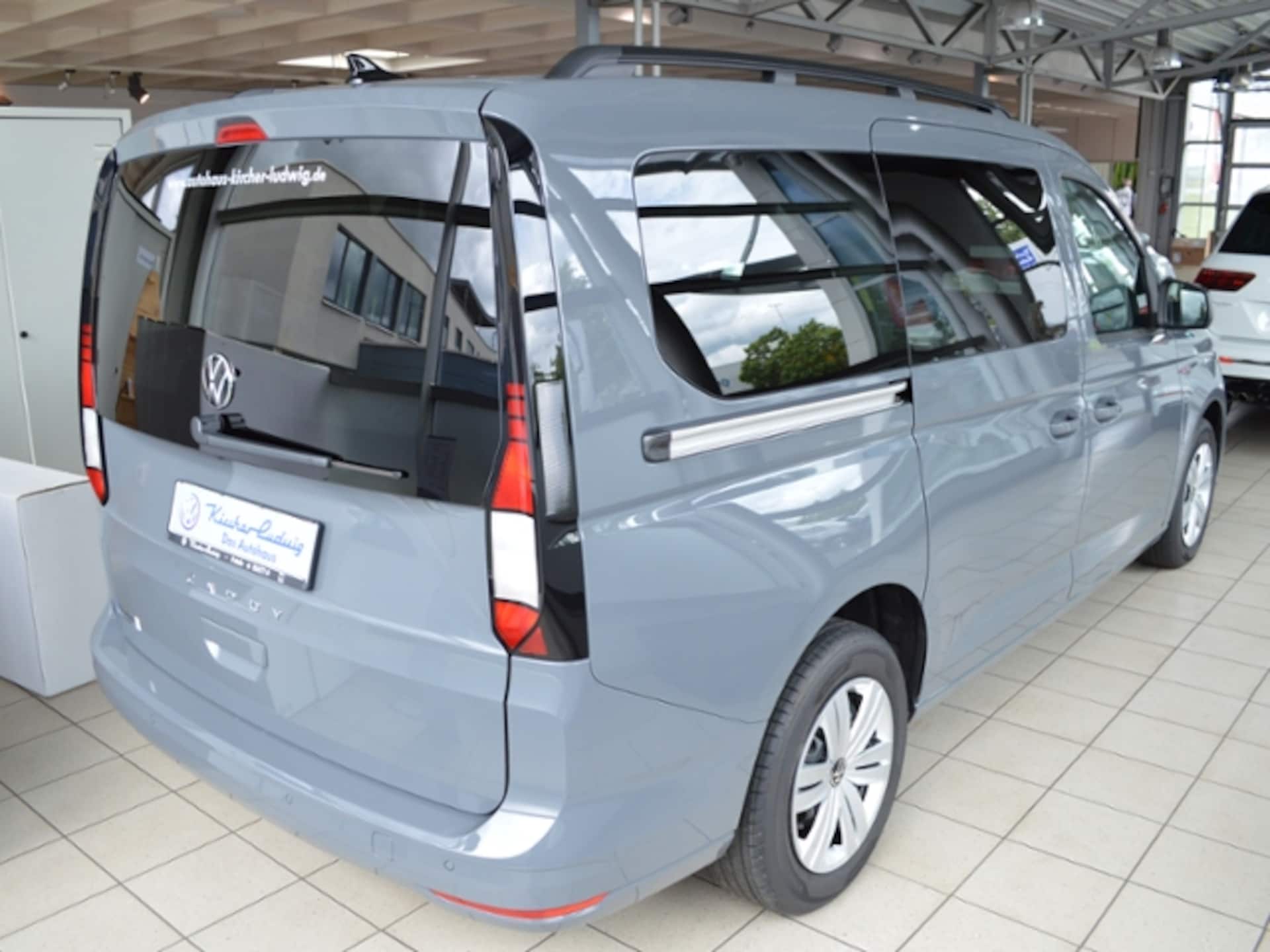 Volkswagen Caddy Maxi Basis-Modell