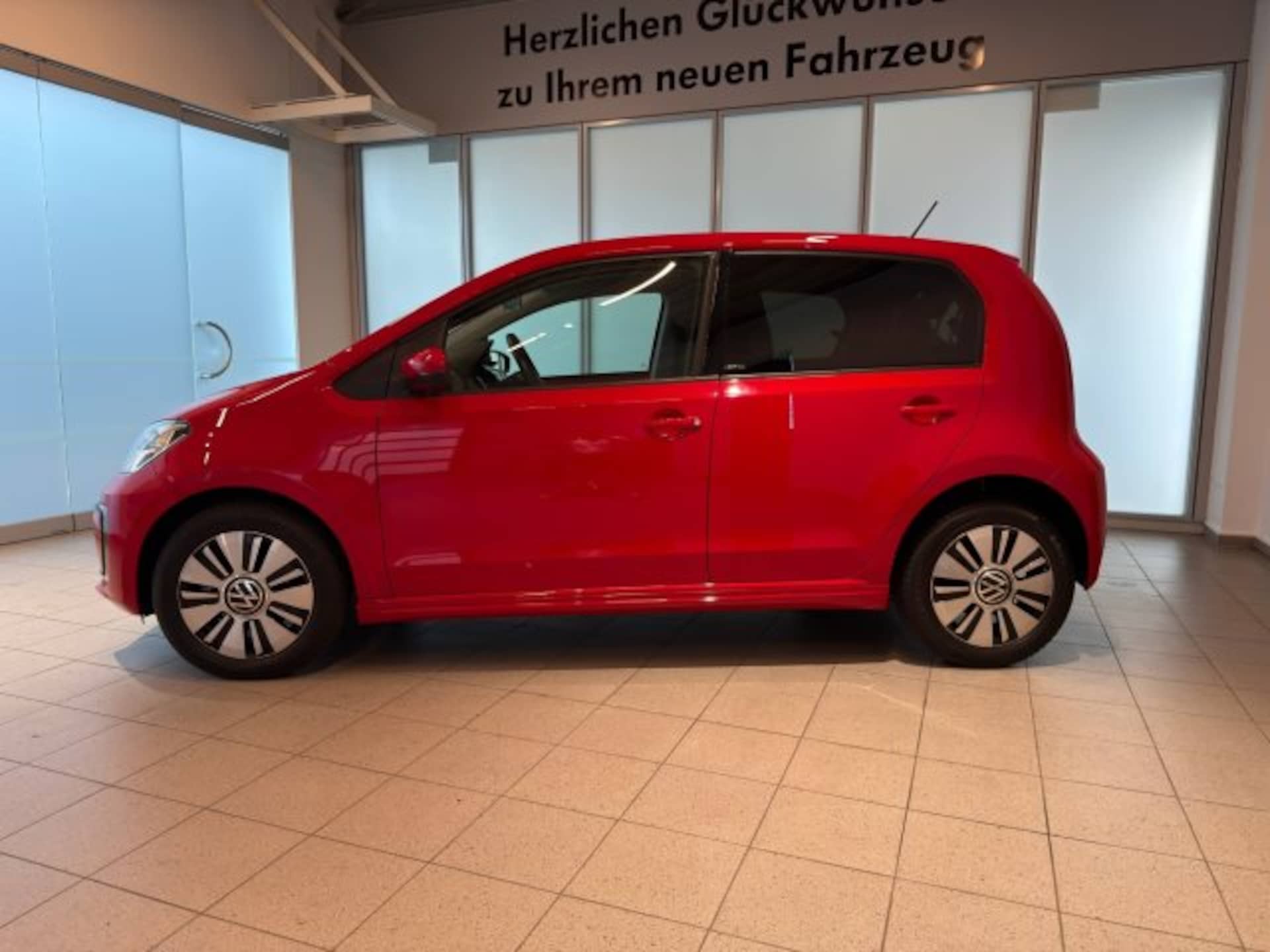 Volkswagen e-up! UNITED