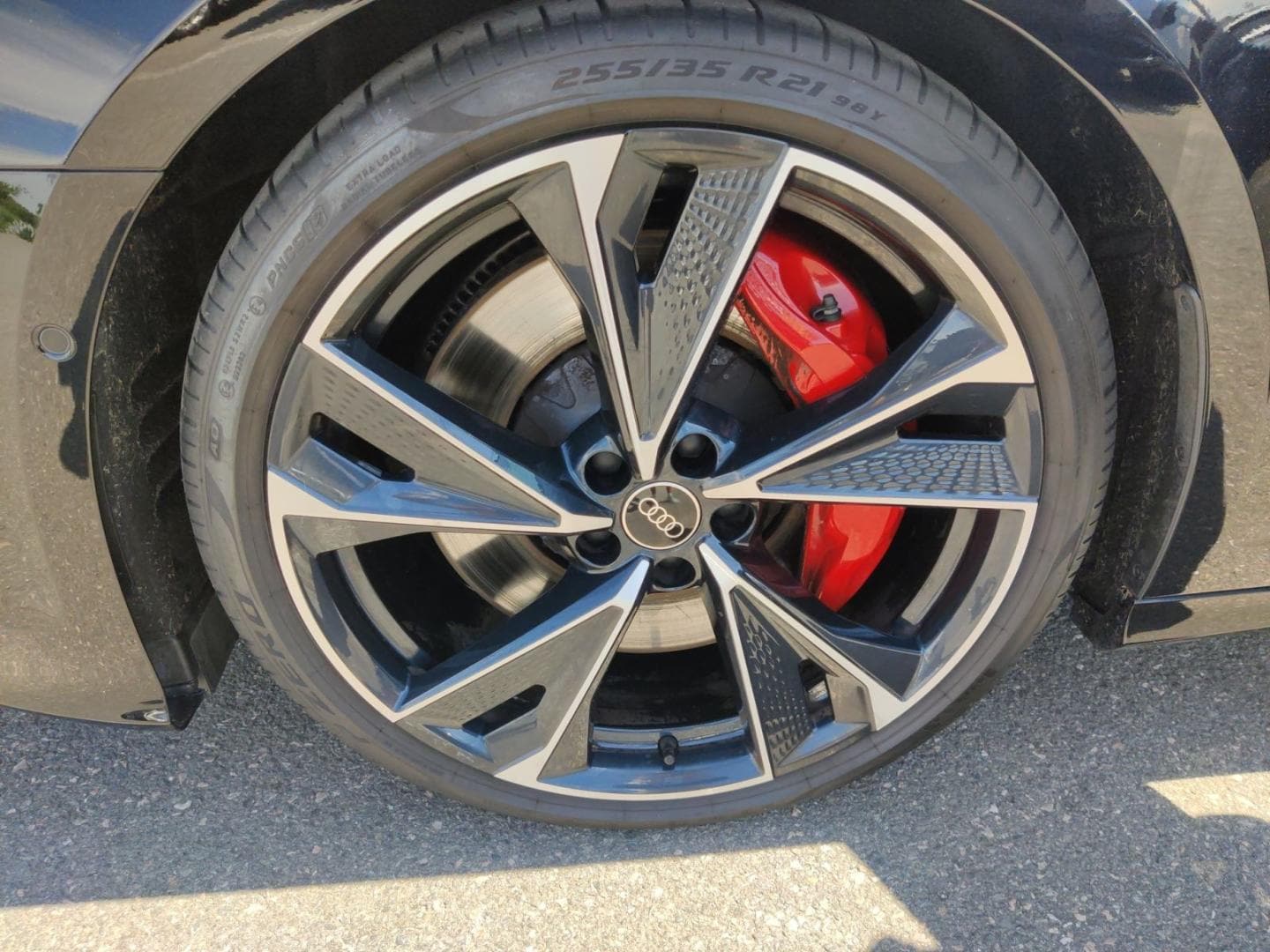 Bild über Audi S6 Avant TDI quattro tiptronic - für weitere Informationen kontaktieren Sie den Audi Partner