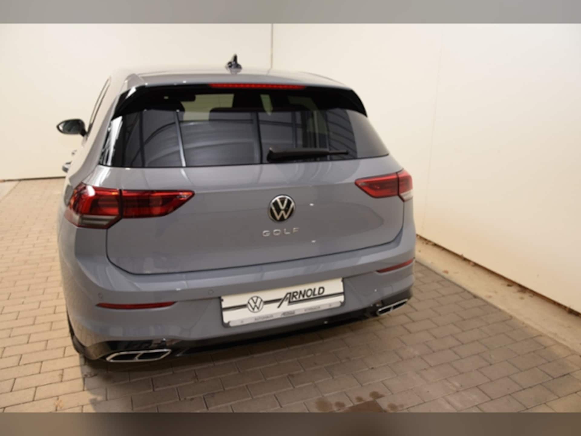 Volkswagen Golf R-Line