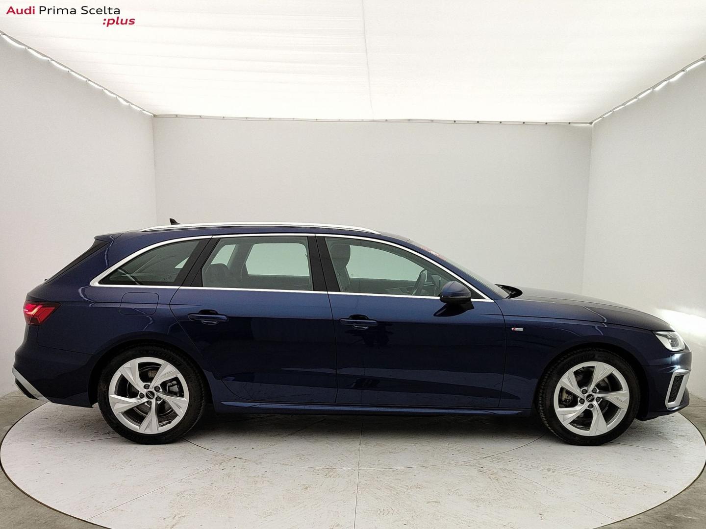 Immagine di Audi A4 Avant S line edition 35 TDI 120 kW (163 CV) S tronic - Vista: for more details contact your dealer