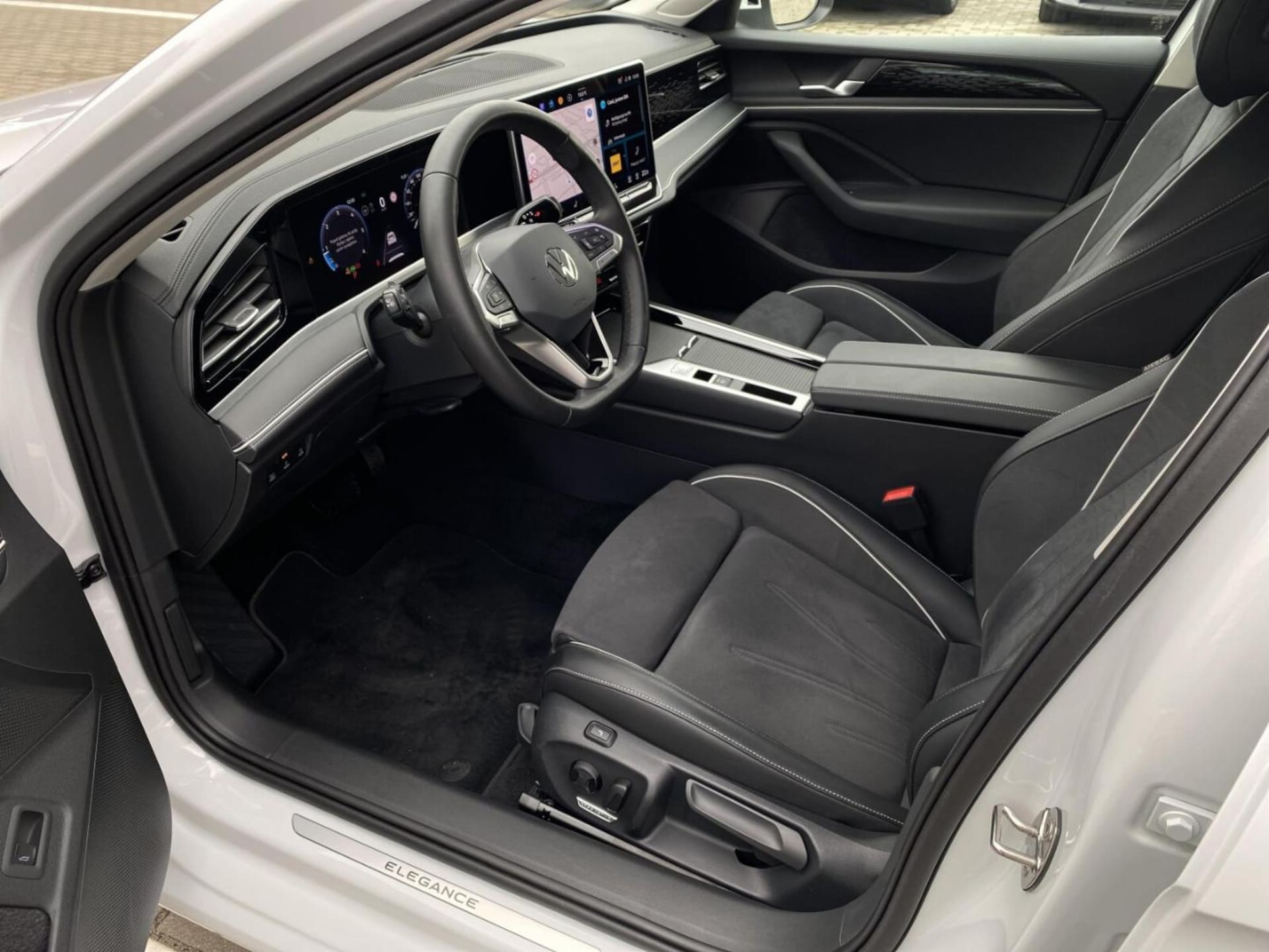 Volkswagen Passat Elegance
