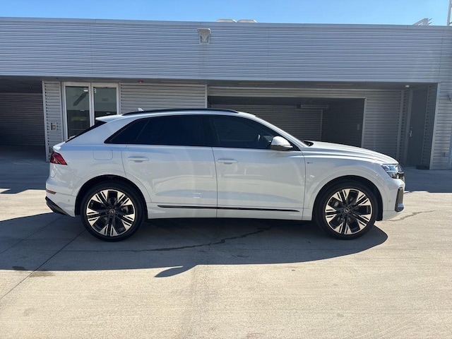 2026 Audi Q8