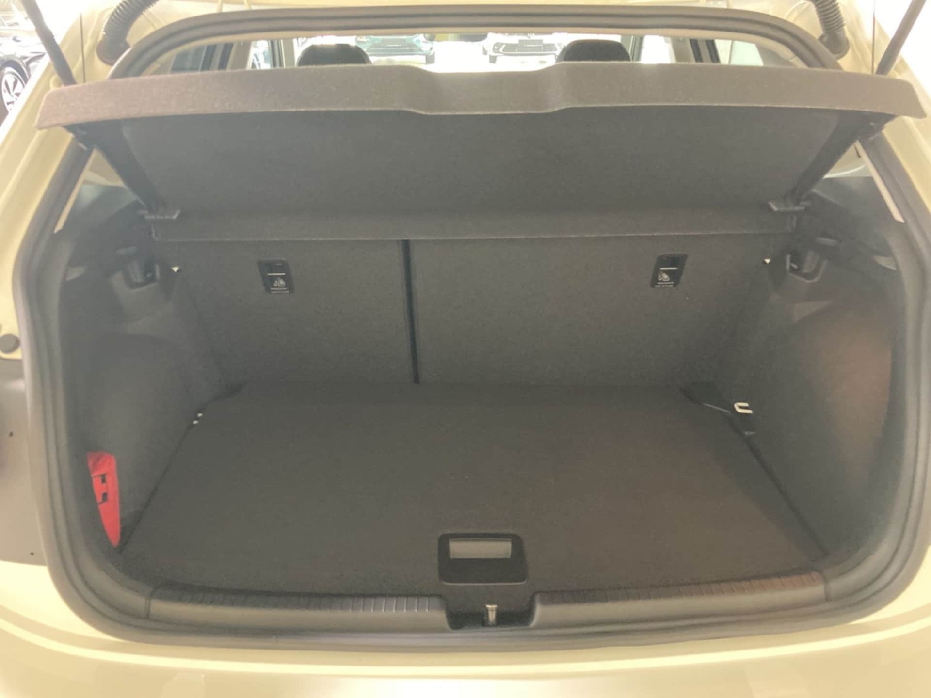 Volkswagen Polo Basis-Modell