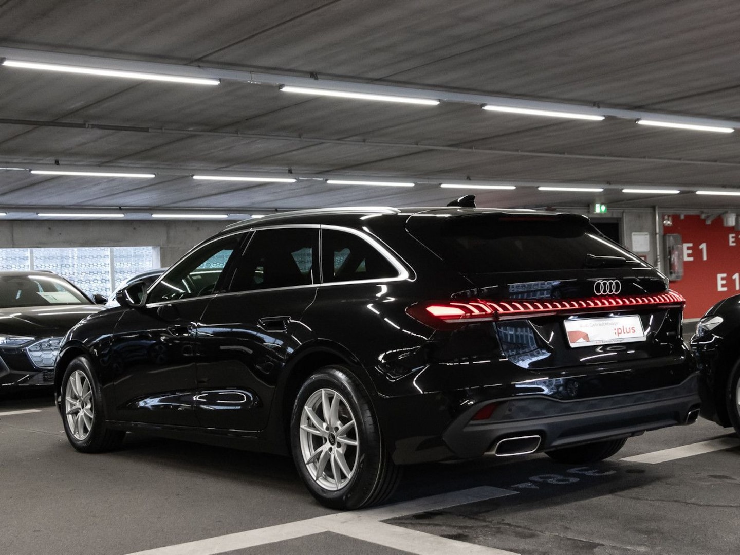 Bild über Audi A5 Avant TFSI quattro S tronic - für weitere Informationen kontaktieren Sie den Audi Partner