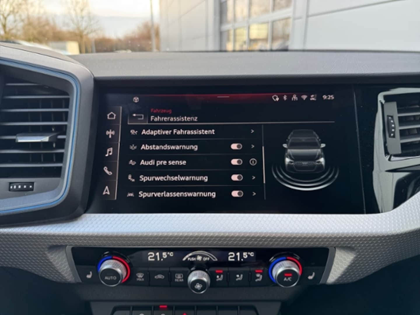 Bild über Audi A1 Sportback S line 30 TFSI S tronic - für weitere Informationen kontaktieren Sie den Audi Partner