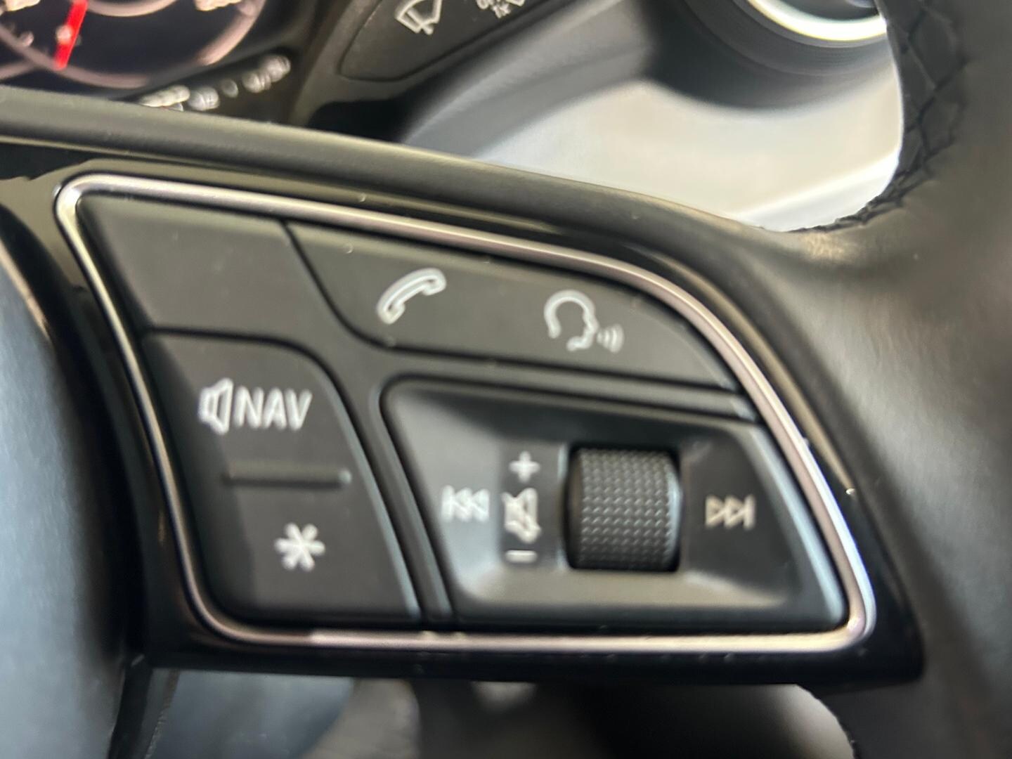 Image about Audi Q2 35 TFSI S tronic