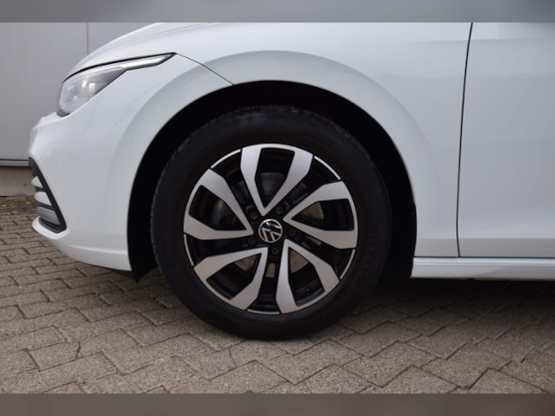 Volkswagen Golf Active