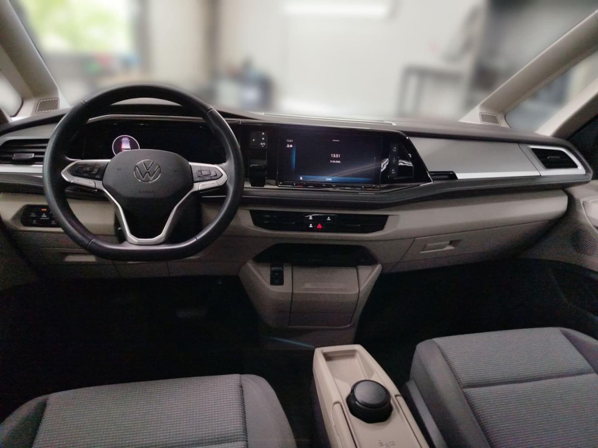 Volkswagen Multivan Basis-Modell