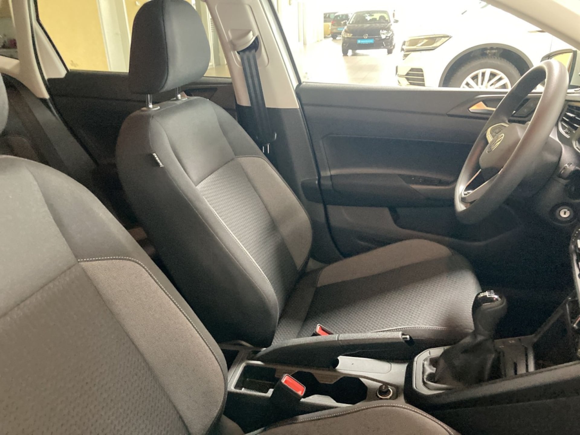 Volkswagen Polo Basis-Modell