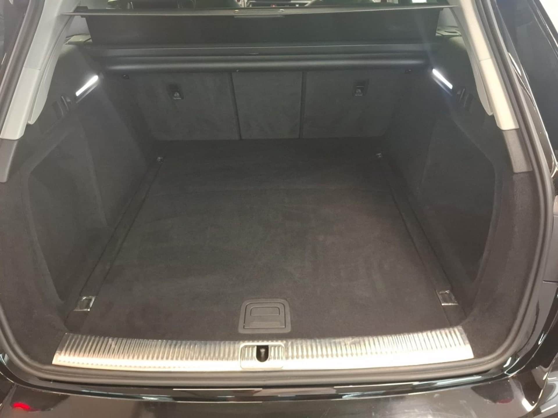 Audi A4 Avant S line