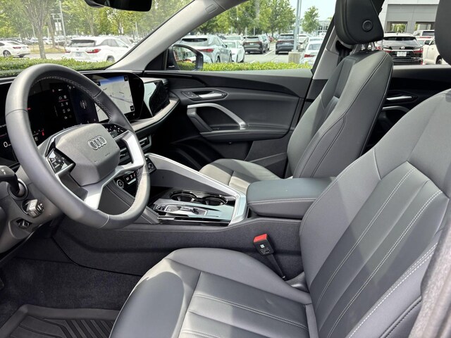 2025 Audi Q5 Premium - Photo 15