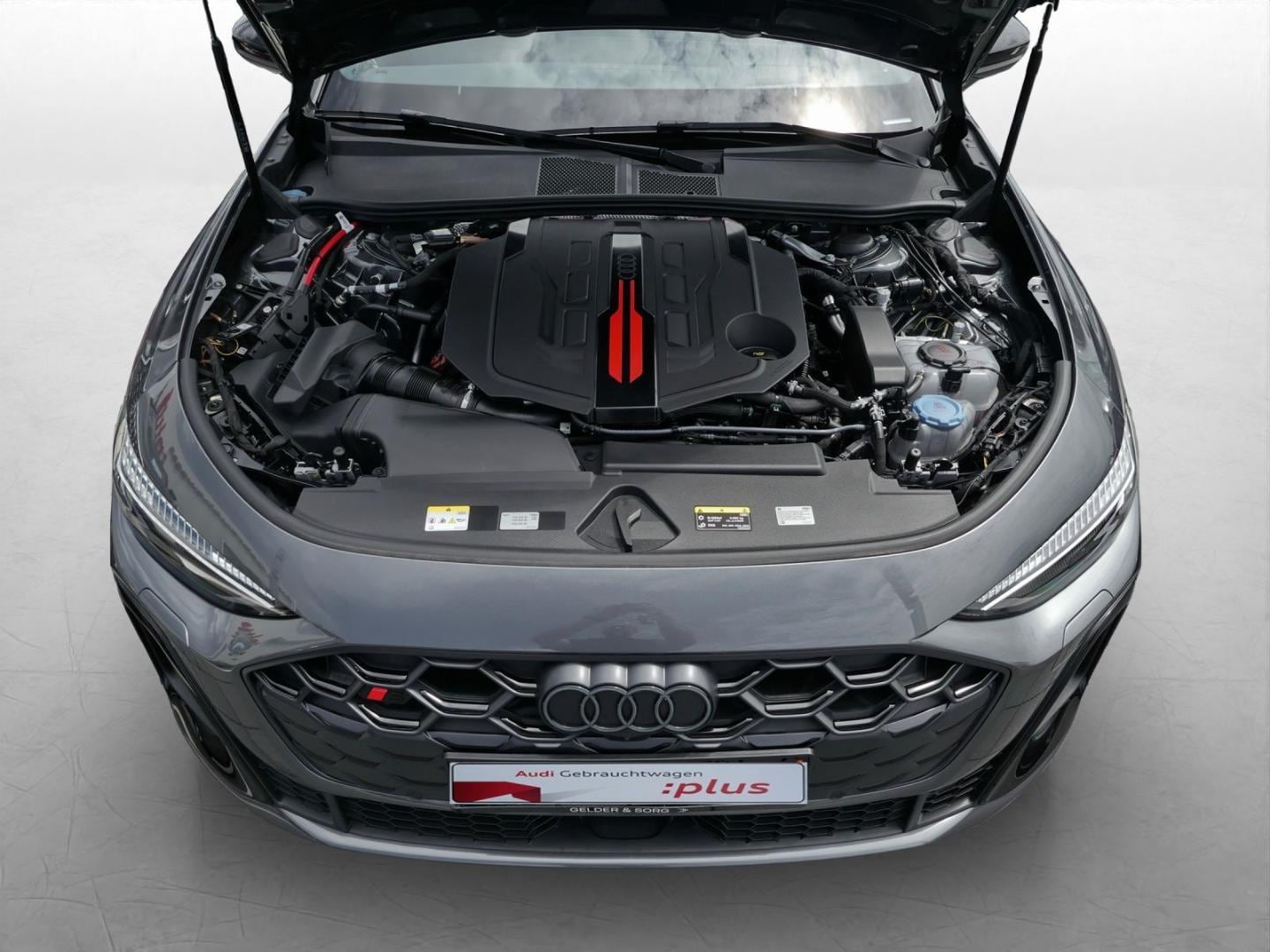 Bild über Audi S5 Limousine TFSI 270 kW S tronic - für weitere Informationen kontaktieren Sie den Audi Partner