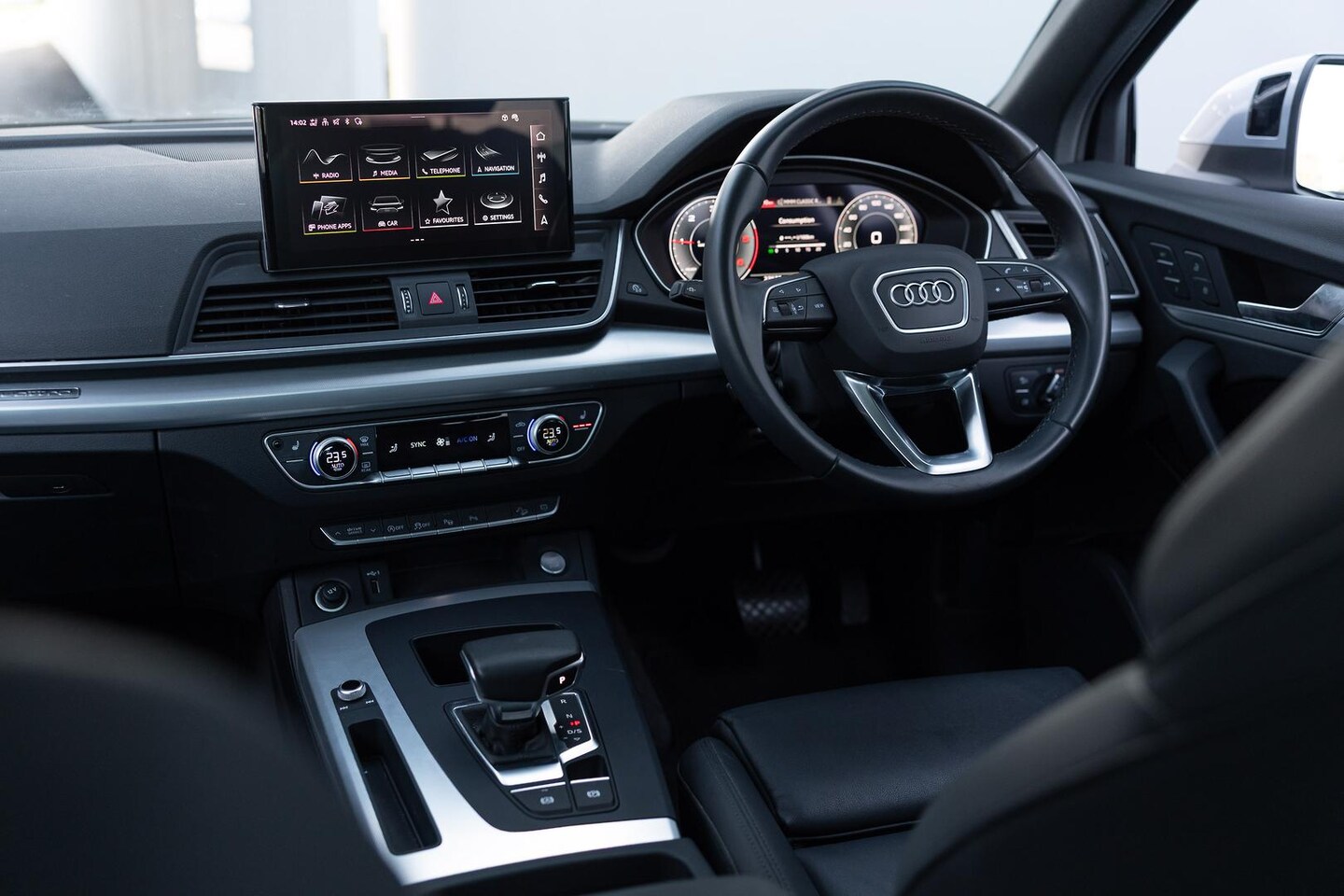 Image about Audi Q5 Sport 40 TDI quattro S tronic