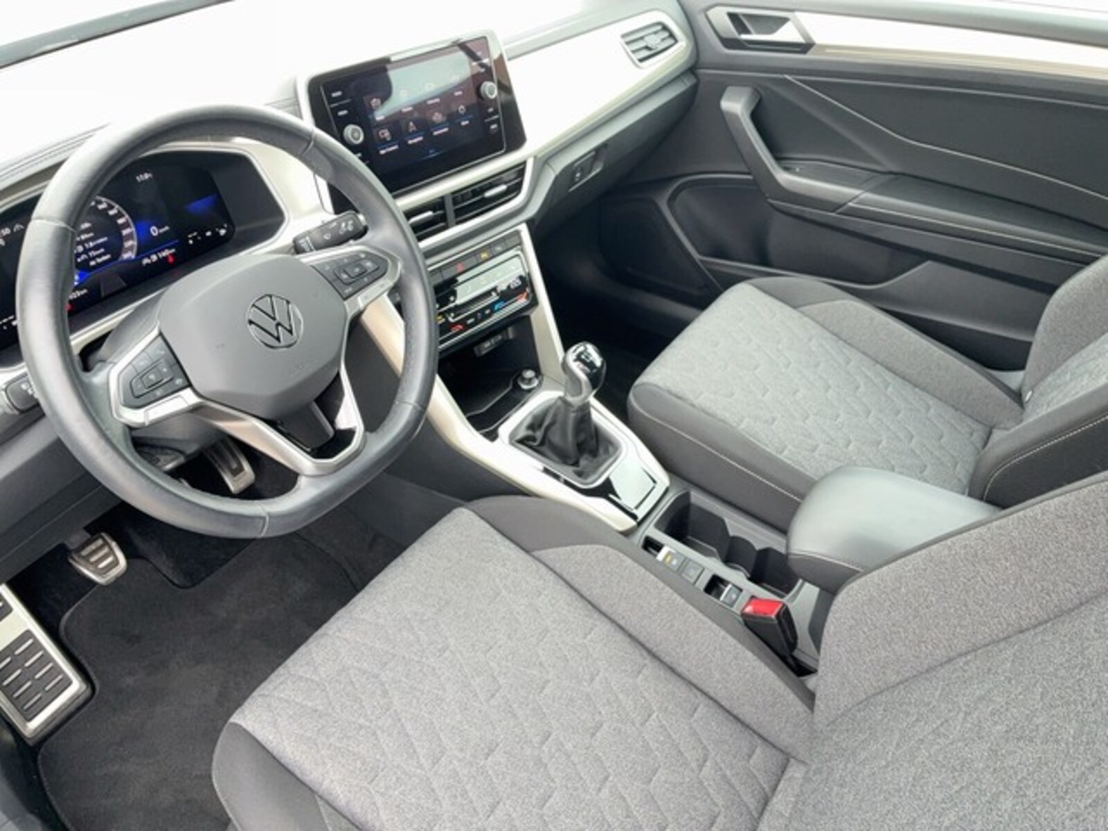 Volkswagen T-Roc Cabriolet – Bild 8