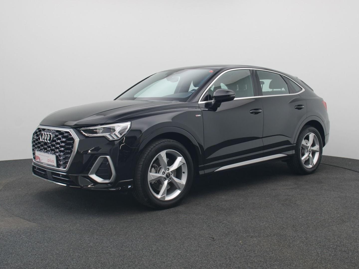 Bild über Audi Q3 Sportback S line 40 TFSI quattro S tronic - für weitere Informationen kontaktieren Sie den Audi Partner