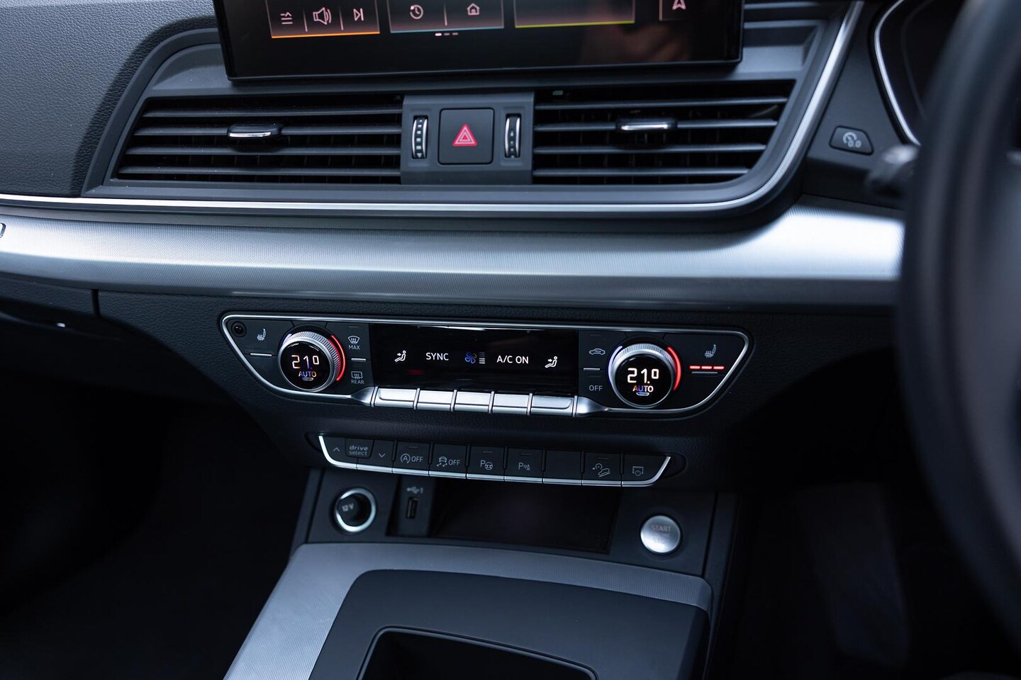 Image about Audi Q5 Sport 40 TDI quattro S tronic