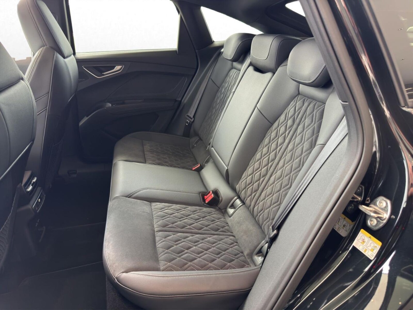 Audi Q4 Sportback e-tron – Bild 16
