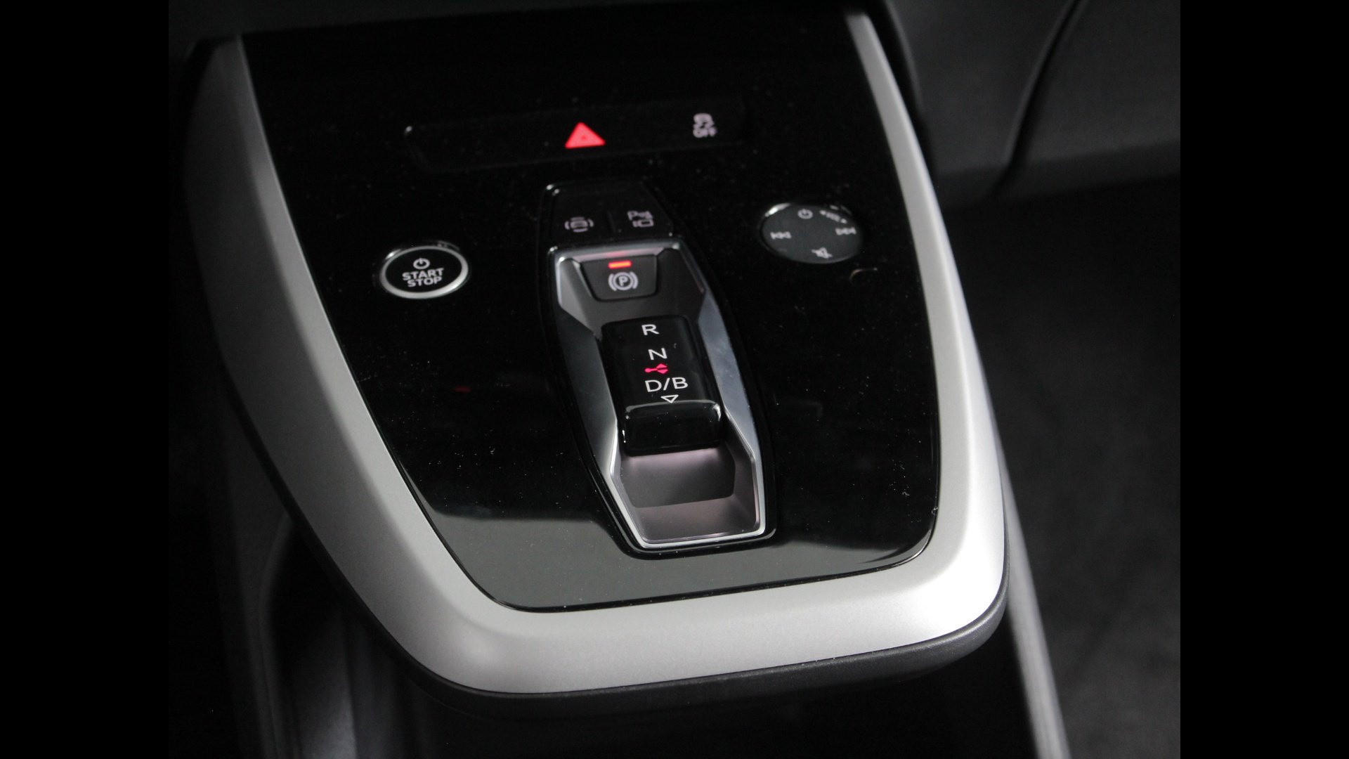 Image about Audi Q4 e-tron Business Advanced 40 e-tron 150,00 kW