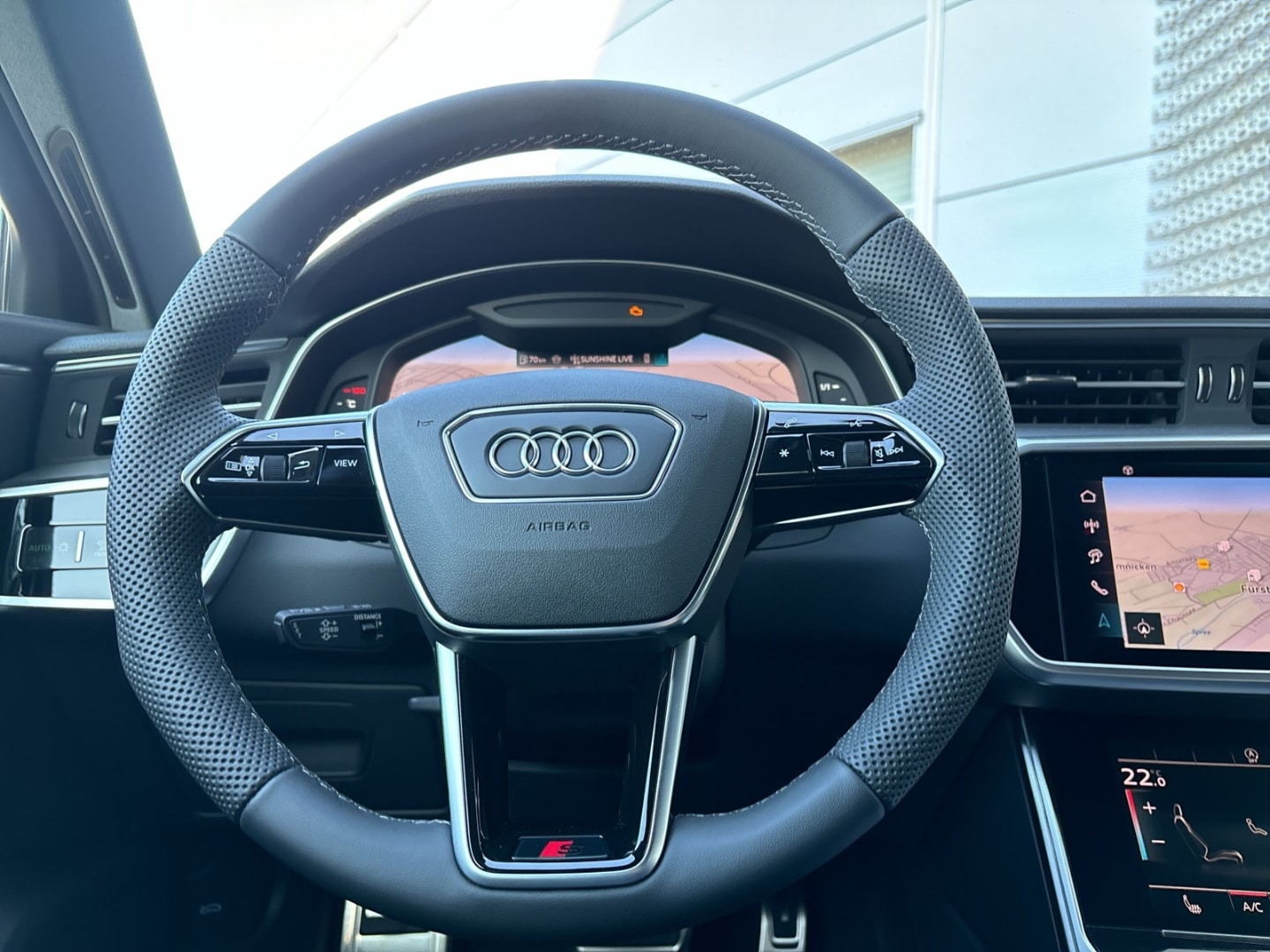 Bild über Audi A6 Avant S line 50 TDI quattro tiptronic - für weitere Informationen kontaktieren Sie den Audi Partner