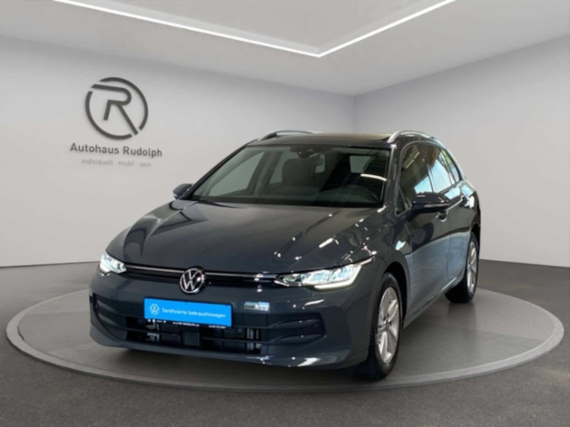 Volkswagen Golf Variant Life