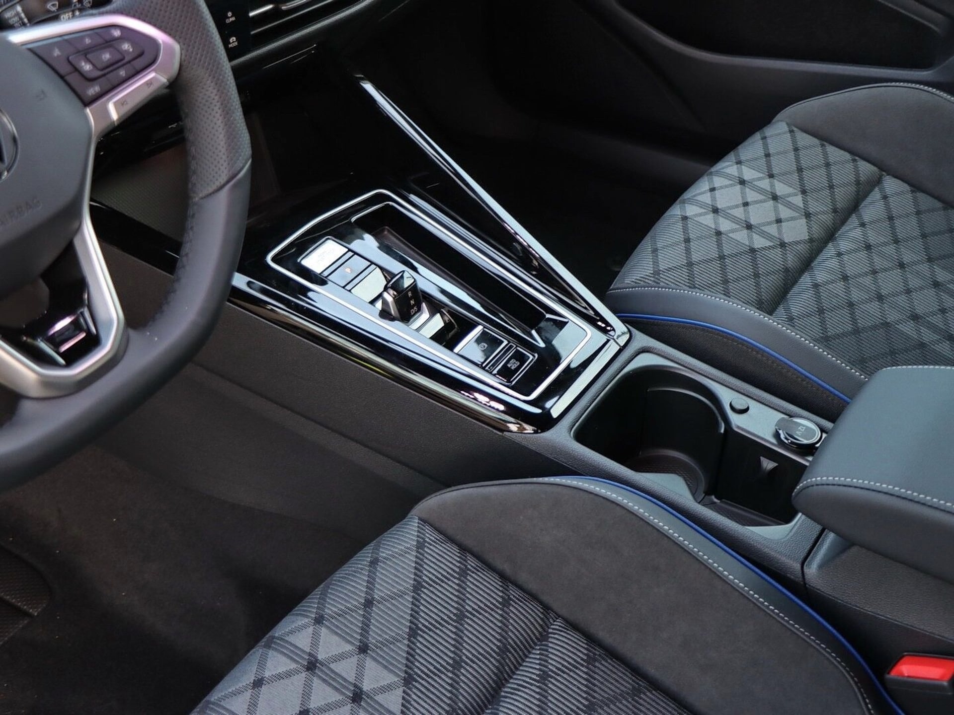 Volkswagen Golf Variant R-Line