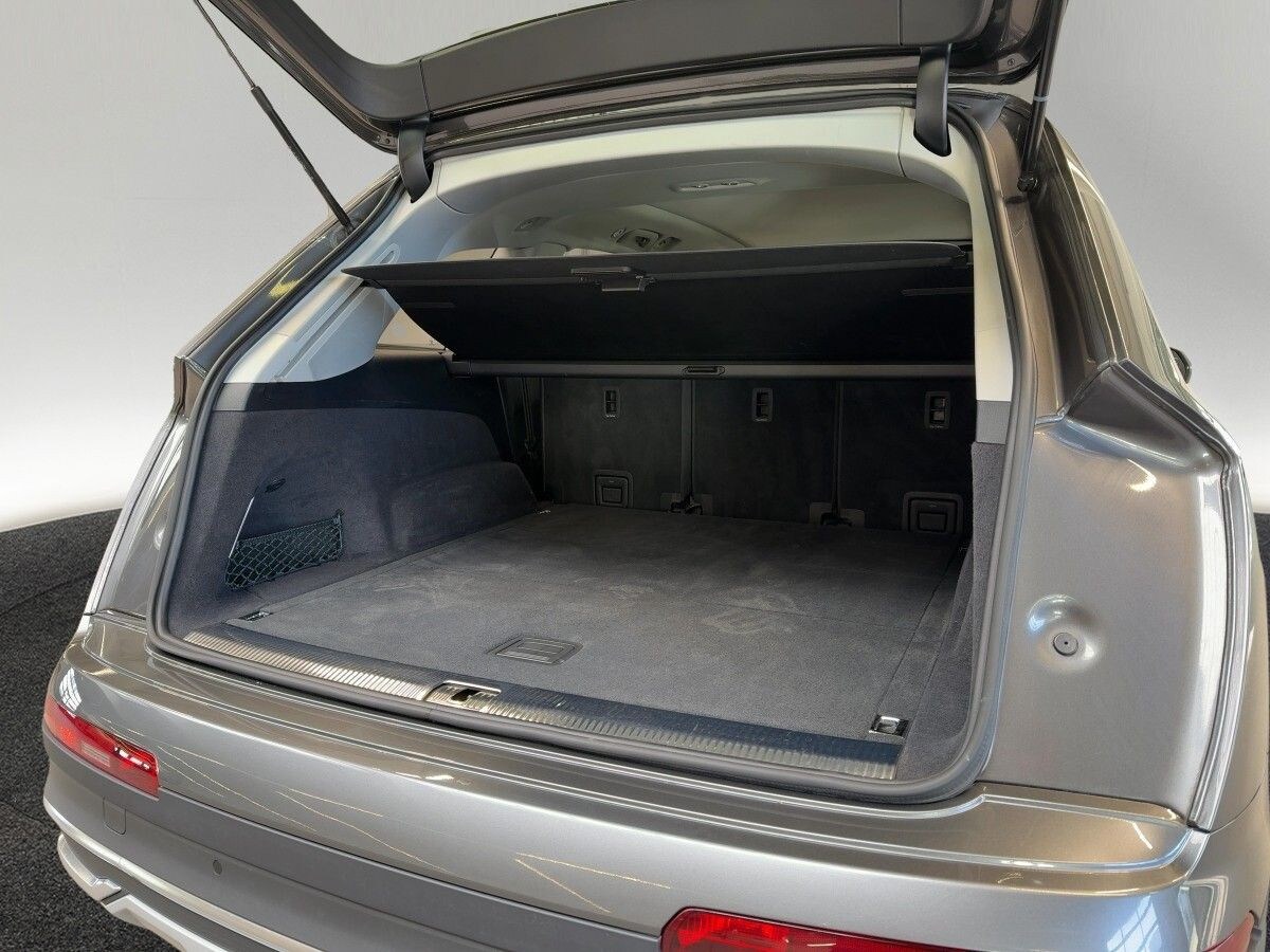 Image about Audi Q7 50 TDI quattro tiptronic