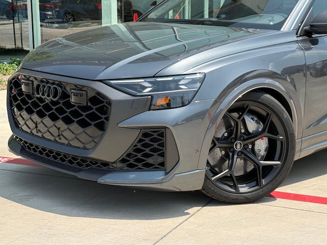 2026 Audi RS Q8 SUV performance