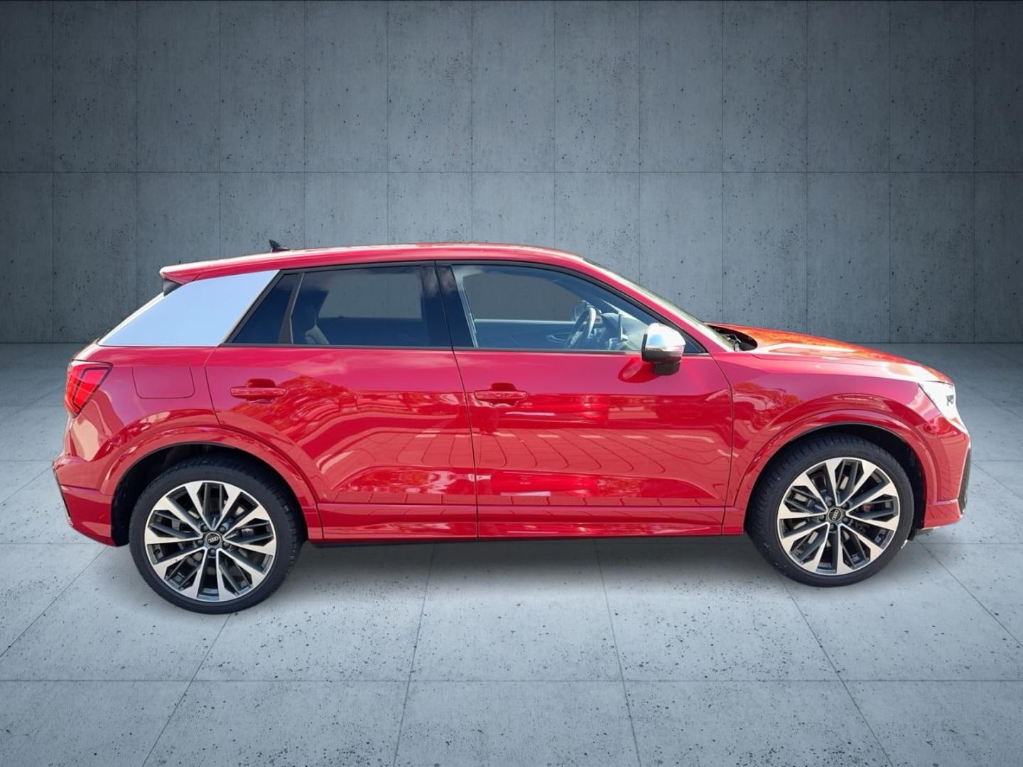 Bild über Audi SQ2 TFSI quattro S tronic - für weitere Informationen kontaktieren Sie den Audi Partner